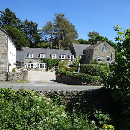 Yr Hen Felin - The Old Mill B&B มอร์ฟาเนฟิน ภายนอก รูปภาพ
