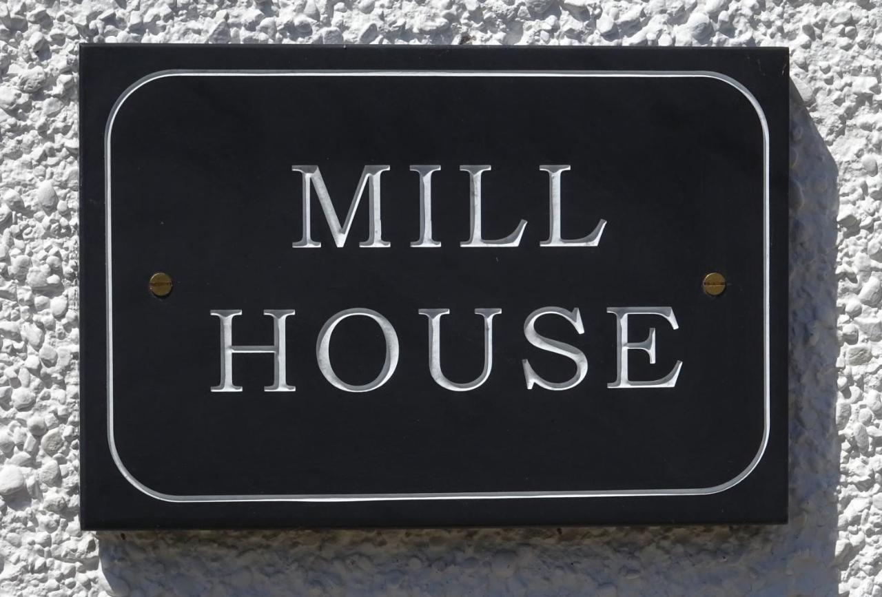 Yr Hen Felin - The Old Mill B&B มอร์ฟาเนฟิน ภายนอก รูปภาพ
