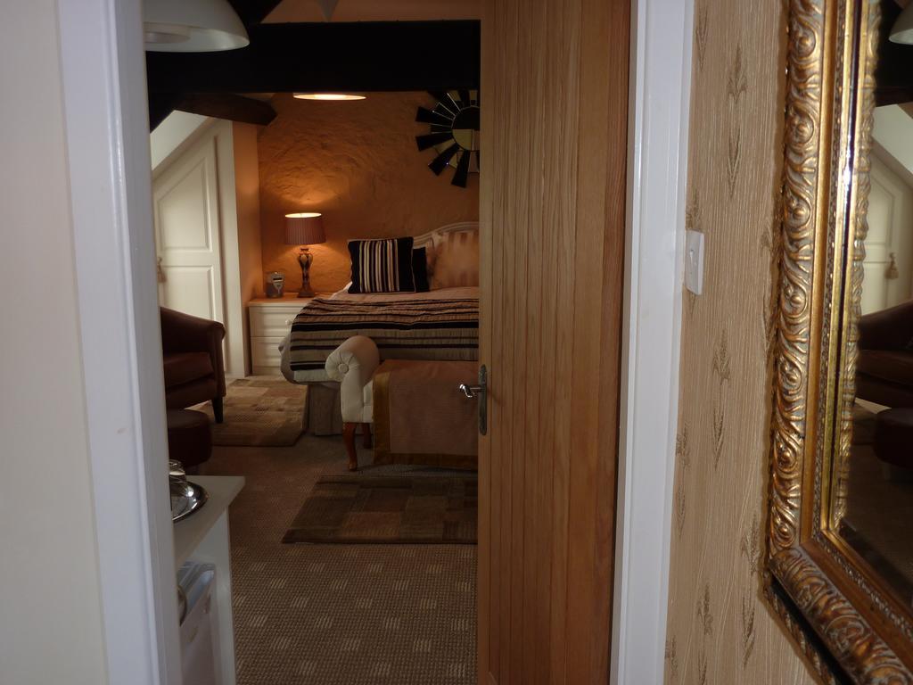 Yr Hen Felin - The Old Mill B&B มอร์ฟาเนฟิน ห้อง รูปภาพ