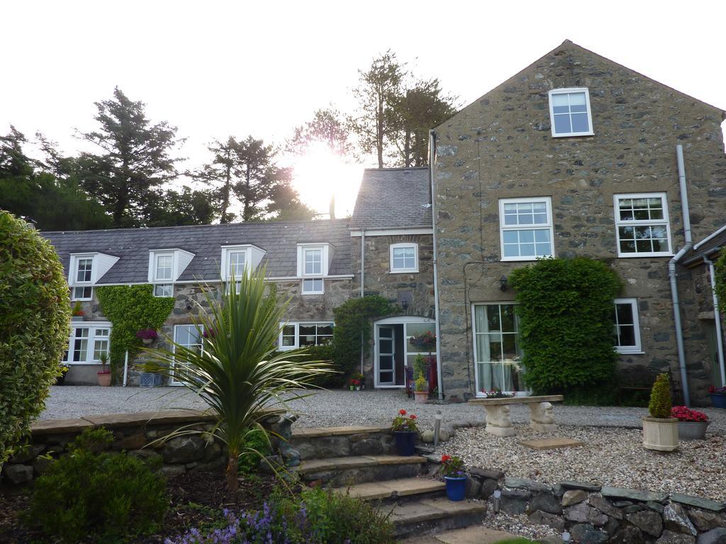 Yr Hen Felin - The Old Mill B&B มอร์ฟาเนฟิน ภายนอก รูปภาพ